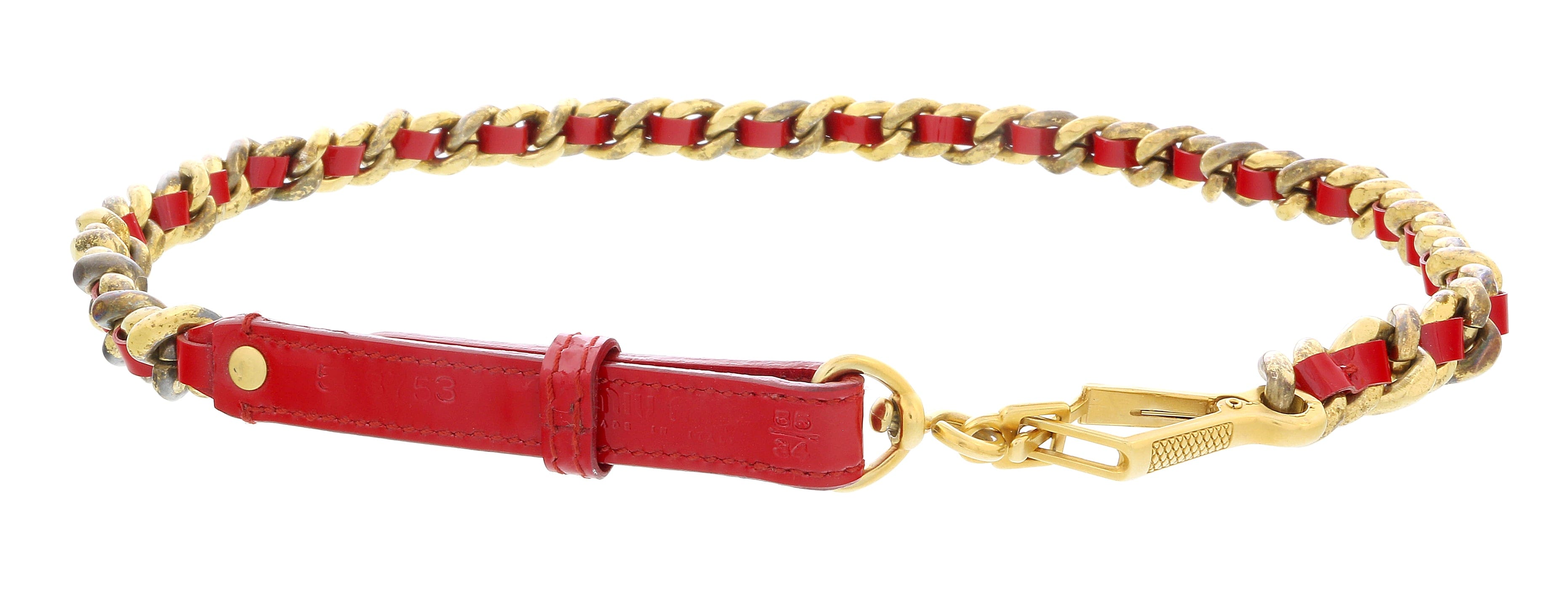Miu Miu Red Narrow Leather Aged Distressed Gold Curb Chain Belt- display picture 3