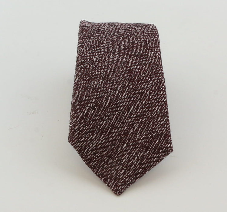 Emporio Armani Men’s Blood Red Zigzag Tie – 66% Linen, 34% Silk – 3