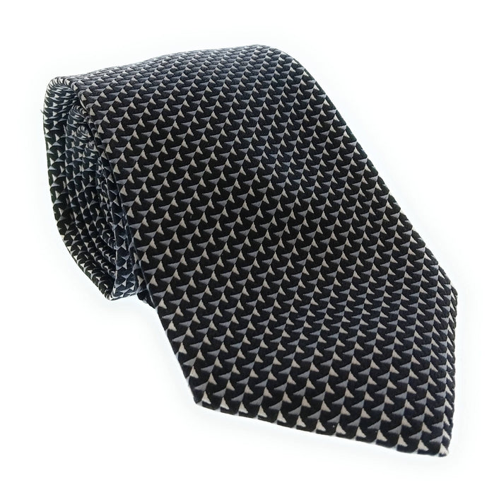 Emporio Armani 100% Silk Black Geometric Pattern 3in Tie - Made in Italy