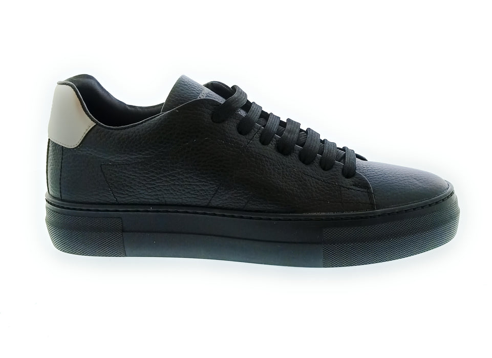 Emporio Armani Men's Black Silver Leather Low-Top Sneakers-8.5