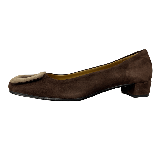Defective Daniela Fargion Brown Suede Square Buckle Shoes - 8